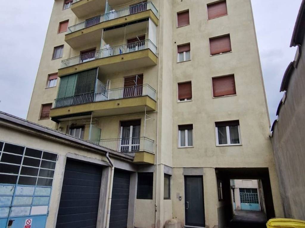 appartamento in vendita a Borgosesia