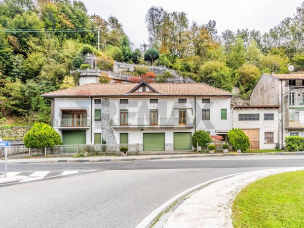 casa indipendente in vendita a Borgosesia