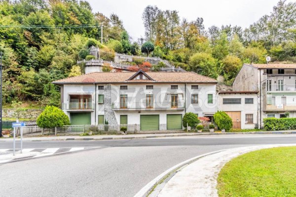 casa indipendente in vendita a Borgosesia