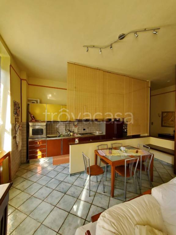 appartamento in vendita a Borgosesia