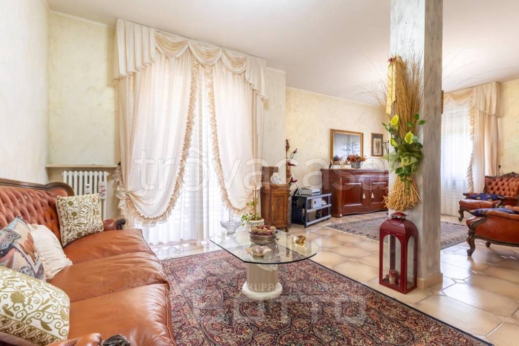 appartamento in vendita a Borgosesia