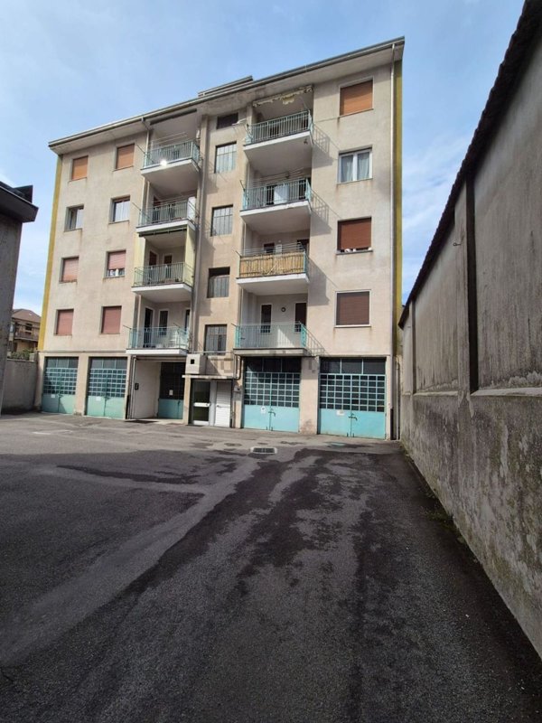 appartamento in vendita a Borgosesia