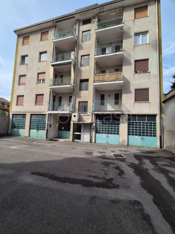 appartamento in vendita a Borgosesia