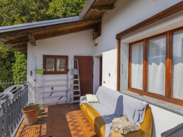 casa indipendente in vendita a Borgosesia