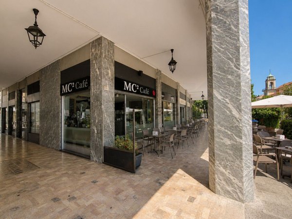 negozio in vendita a Borgosesia