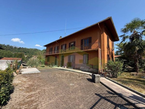 casa indipendente in vendita a Borgosesia