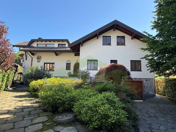 casa indipendente in vendita a Borgosesia