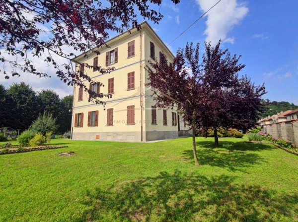 appartamento in vendita a Borgosesia