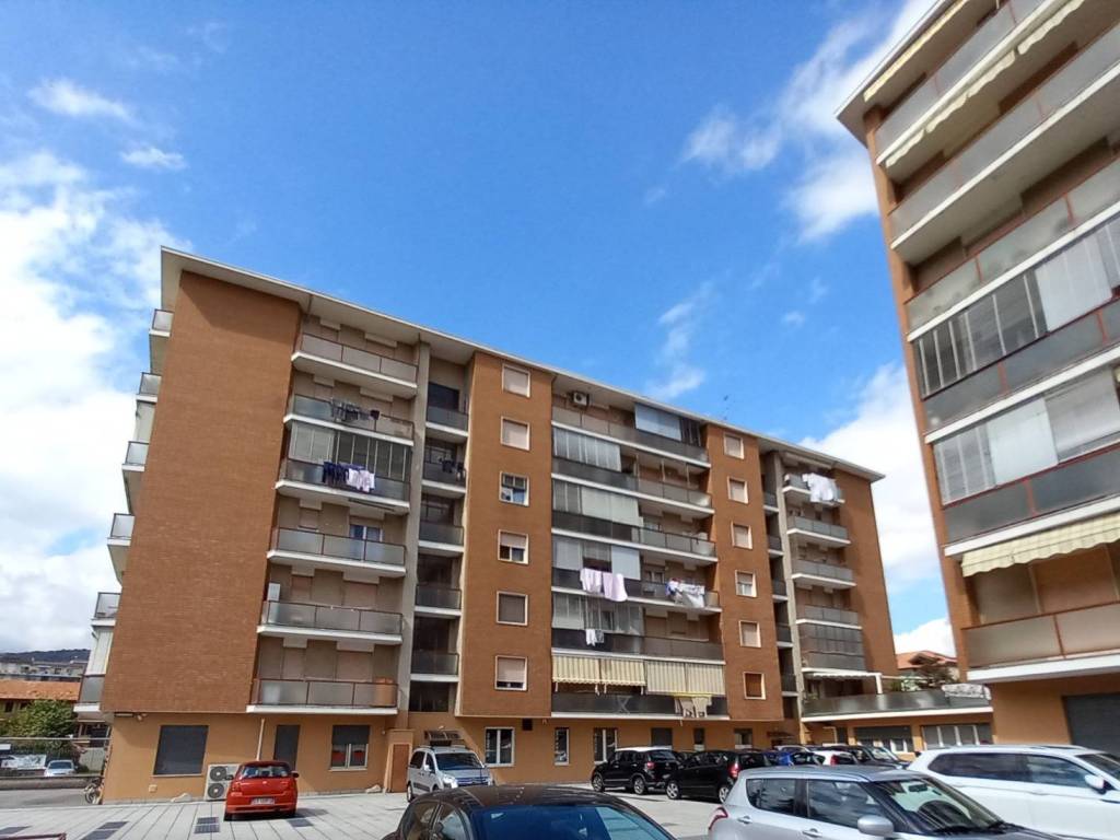 appartamento in vendita a Borgosesia
