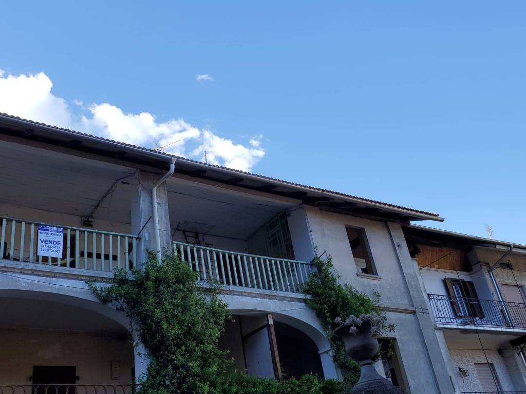 appartamento in vendita a Borgosesia