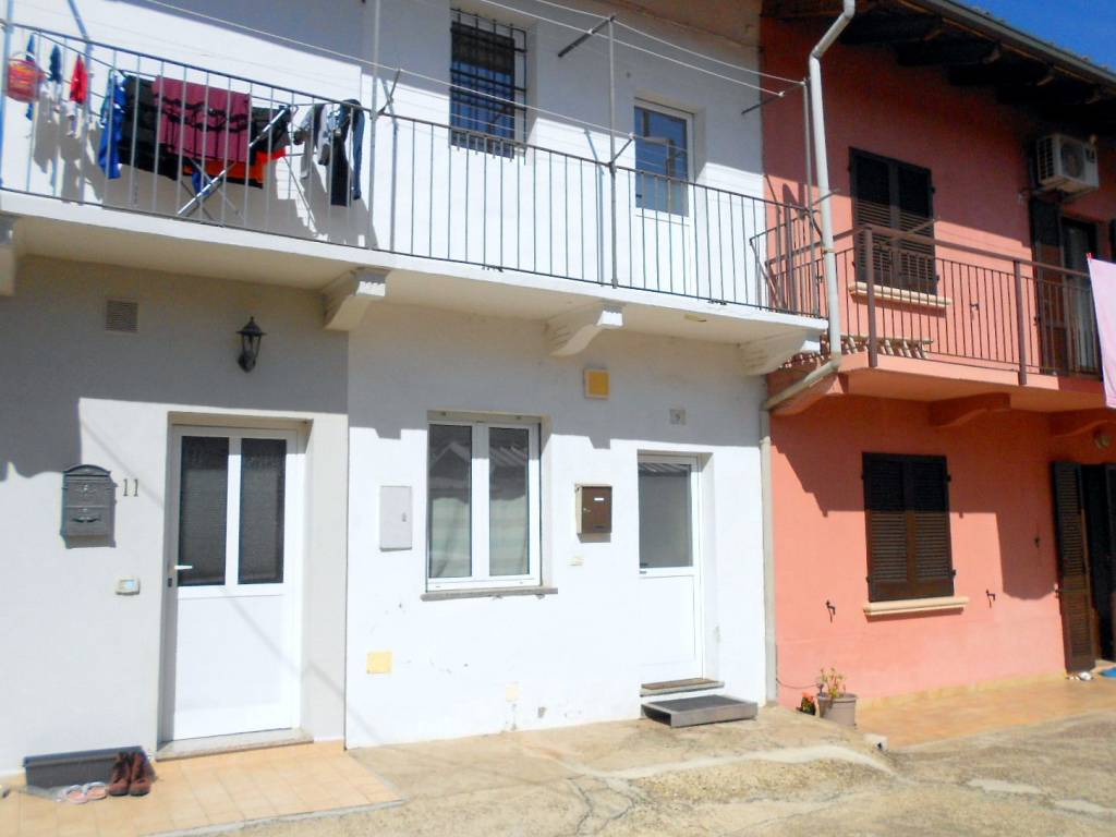 casa indipendente in vendita a Borgo Vercelli