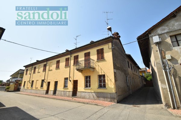 casa indipendente in vendita a Borgo Vercelli