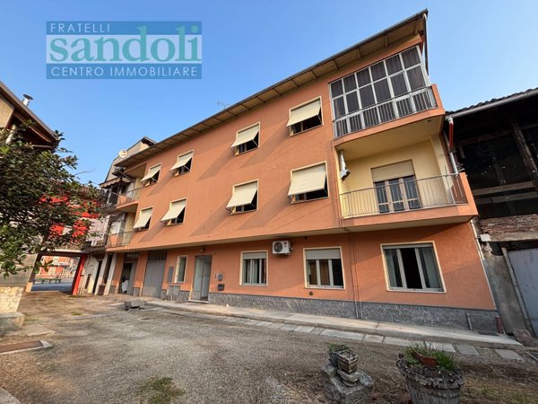 casa indipendente in vendita a Borgo Vercelli