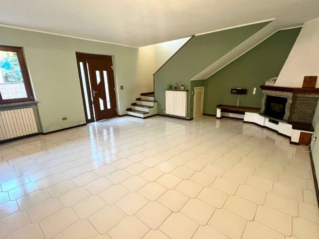 casa indipendente in vendita a Borgo Vercelli