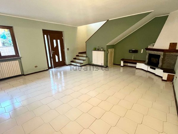 casa indipendente in vendita a Borgo Vercelli