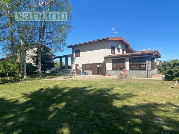 casa indipendente in vendita a Borgo Vercelli