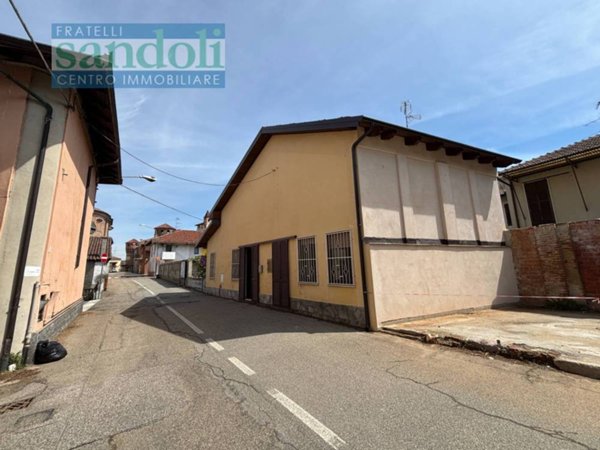 casa indipendente in vendita a Borgo Vercelli