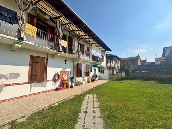 casa indipendente in vendita a Borgo Vercelli