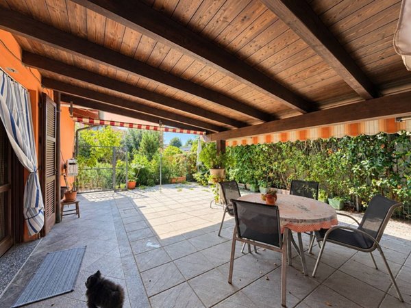 casa indipendente in vendita a Borgo Vercelli