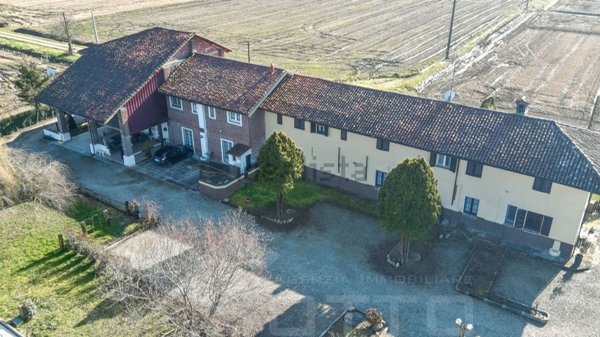 casa indipendente in vendita a Buronzo