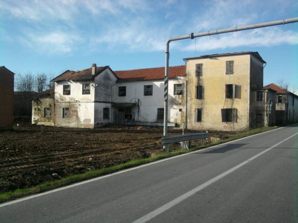 terreno edificabile in vendita a Buronzo