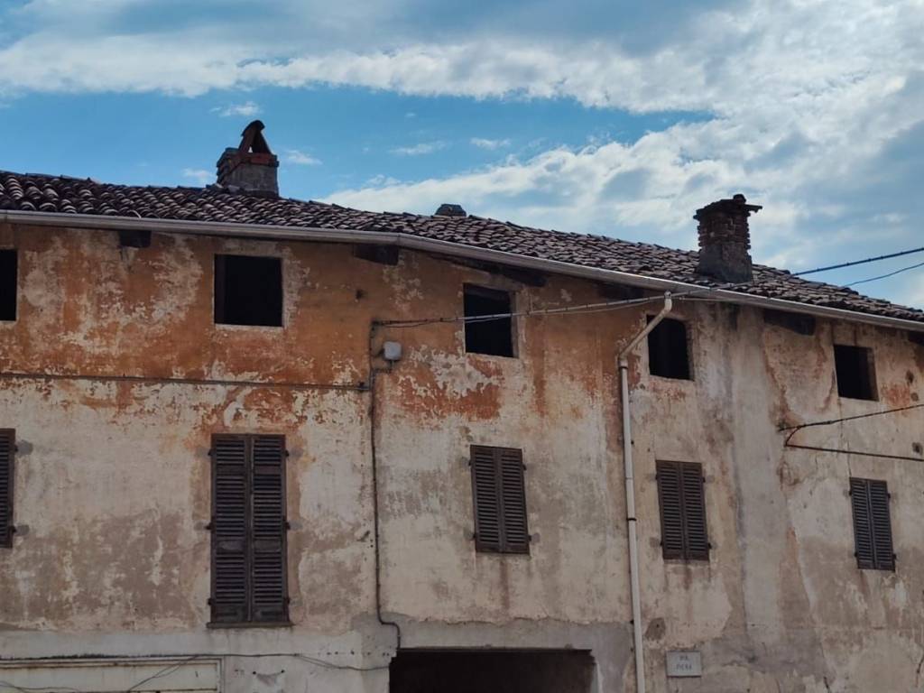 casa indipendente in vendita a Buronzo