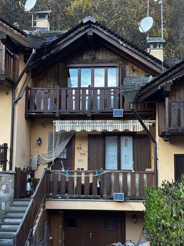 casa indipendente in vendita a Campertogno