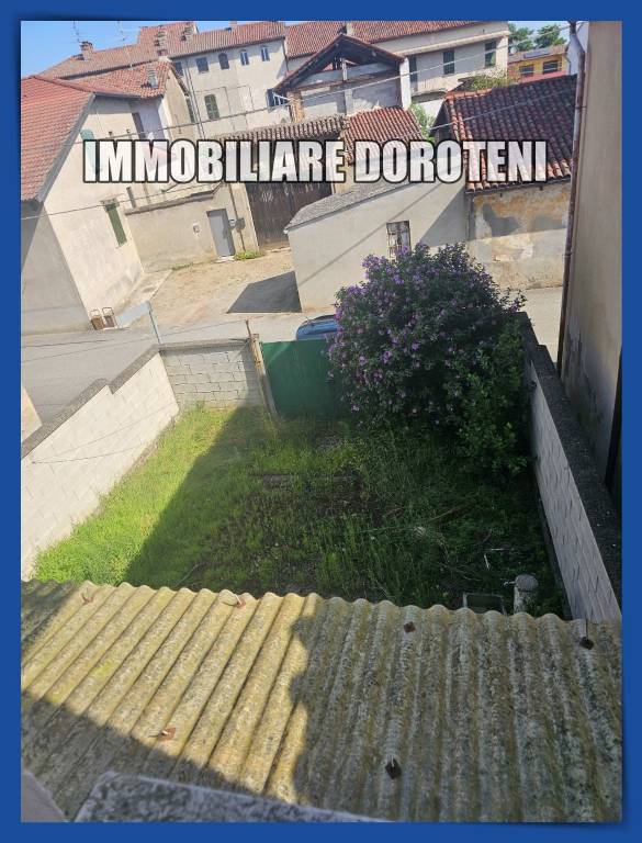 casa indipendente in vendita a Caresana