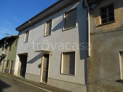 casa indipendente in vendita a Caresana
