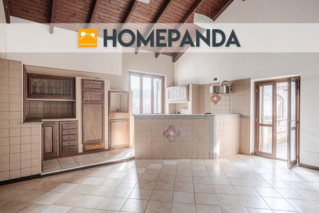 casa indipendente in vendita a Caresana