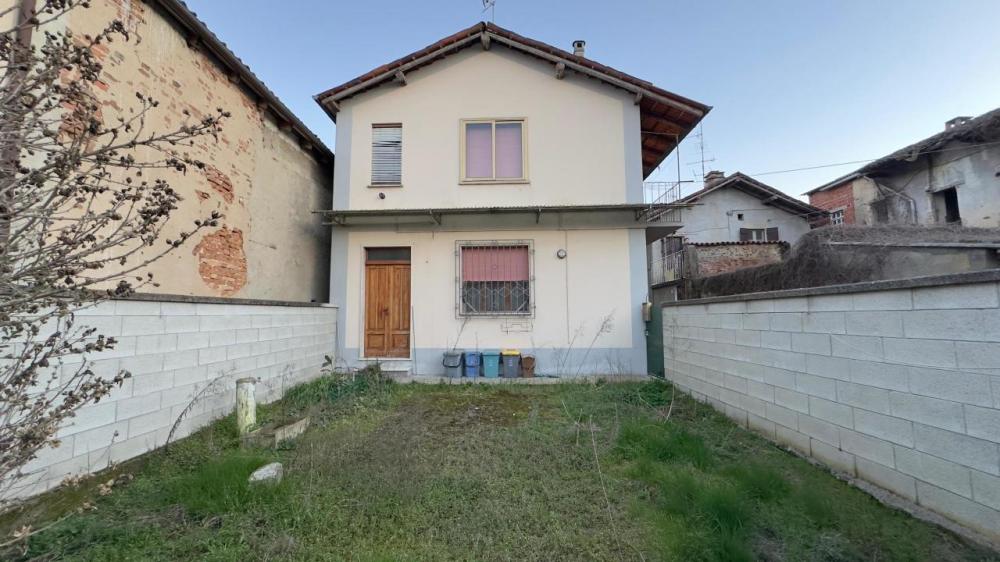 casa indipendente in vendita a Caresana