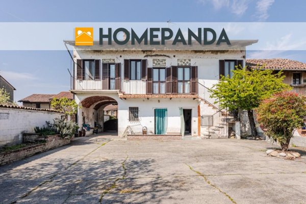 casa indipendente in vendita a Caresana