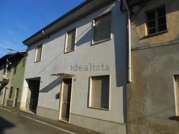 casa indipendente in vendita a Caresana