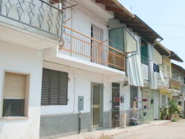 appartamento in vendita a Caresana
