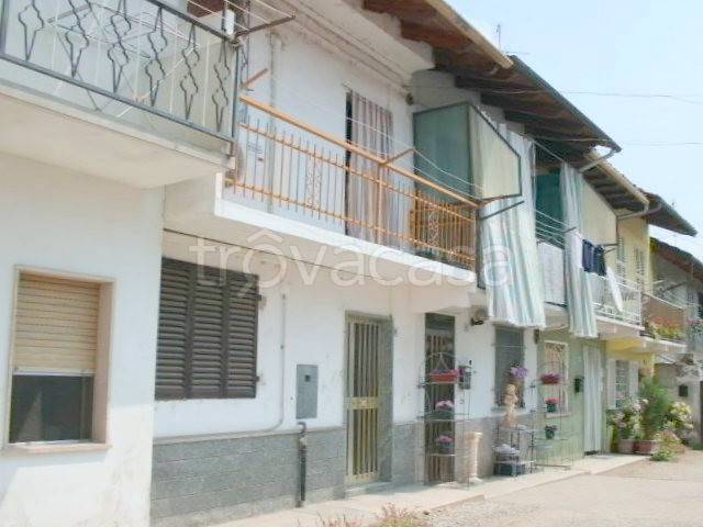 casa indipendente in vendita a Caresana