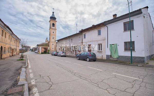 appartamento in vendita a Caresana