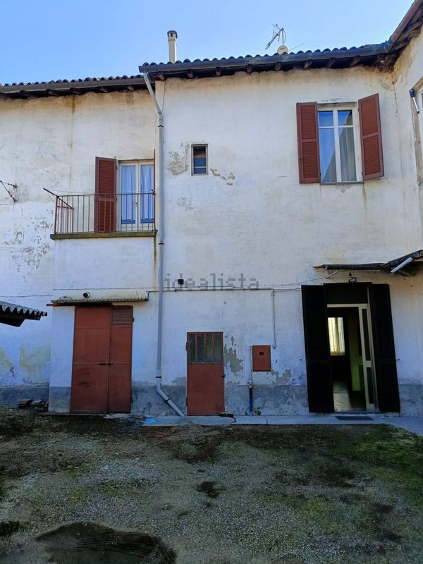 casa semindipendente in vendita a Caresana