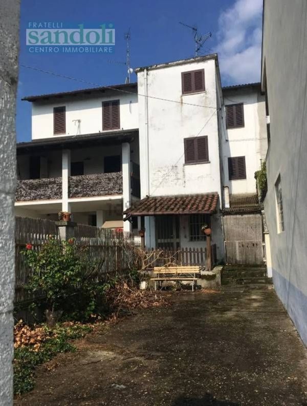 casa semindipendente in vendita a Caresana