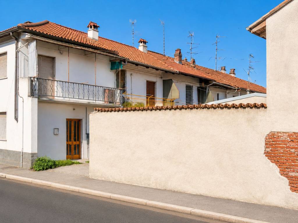 casa indipendente in vendita a Caresana
