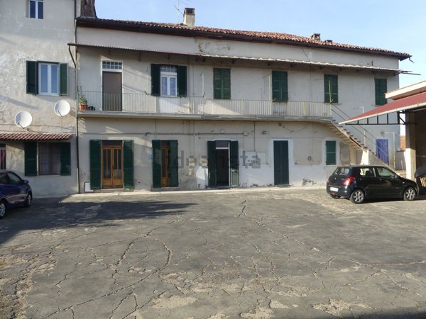 appartamento in vendita a Caresana