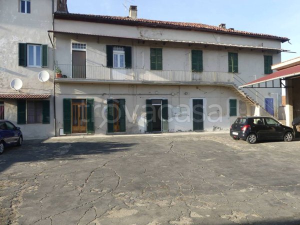 casa indipendente in vendita a Caresana