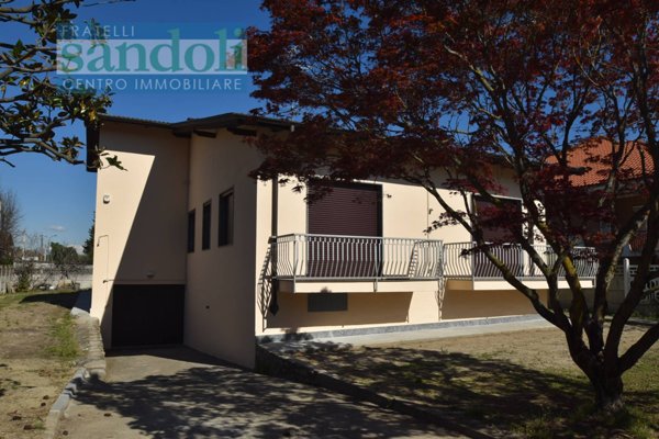 casa indipendente in vendita a Caresanablot