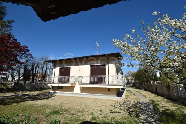 casa indipendente in vendita a Caresanablot