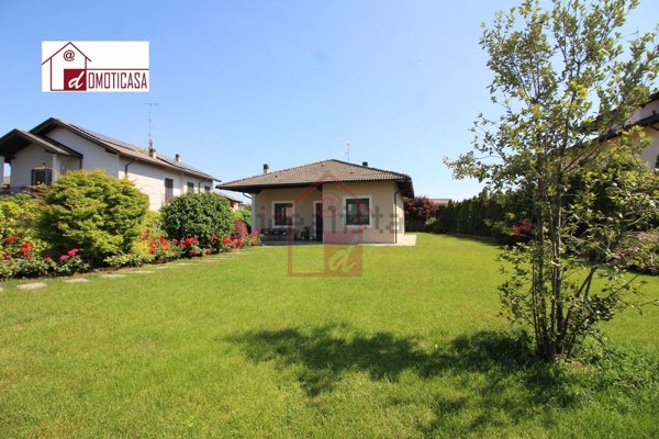 casa indipendente in vendita a Caresanablot