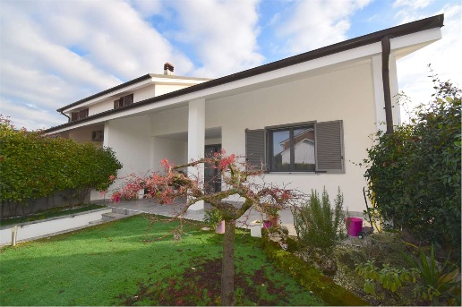 casa indipendente in vendita a Caresanablot