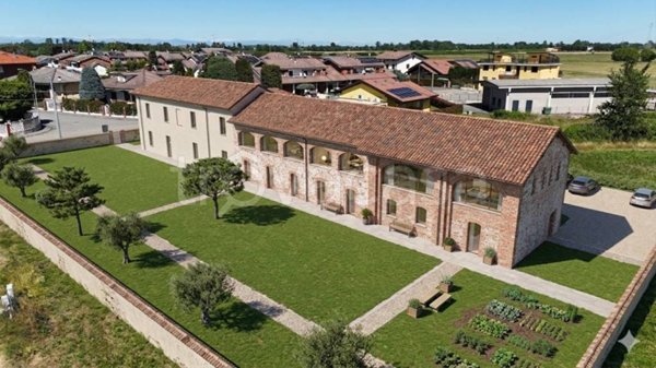 casa indipendente in vendita a Caresanablot