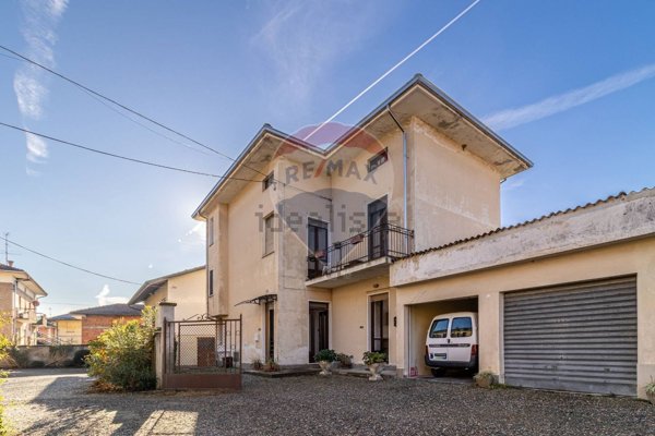 casa indipendente in vendita a Caresanablot