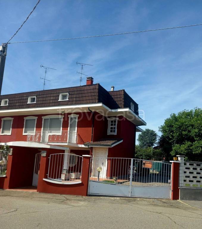 casa indipendente in vendita a Caresanablot