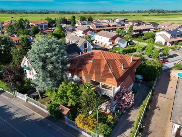 casa indipendente in vendita a Caresanablot