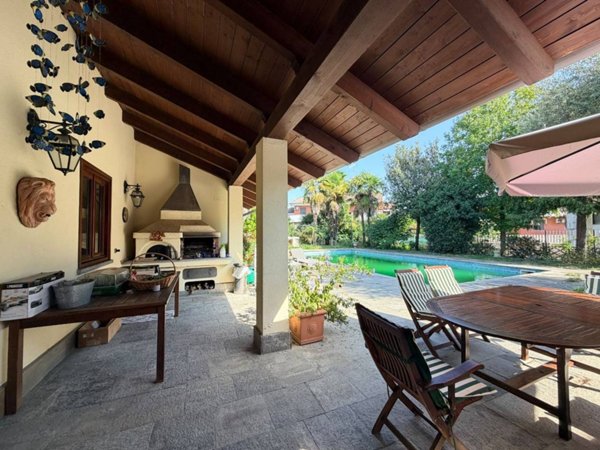 casa indipendente in vendita a Caresanablot